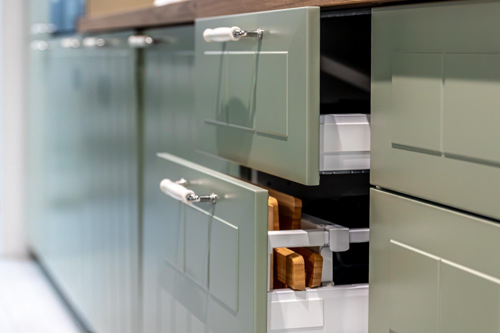 Cabinet Restoration Solutions Modernizing Kitchen Interiors Efficiently