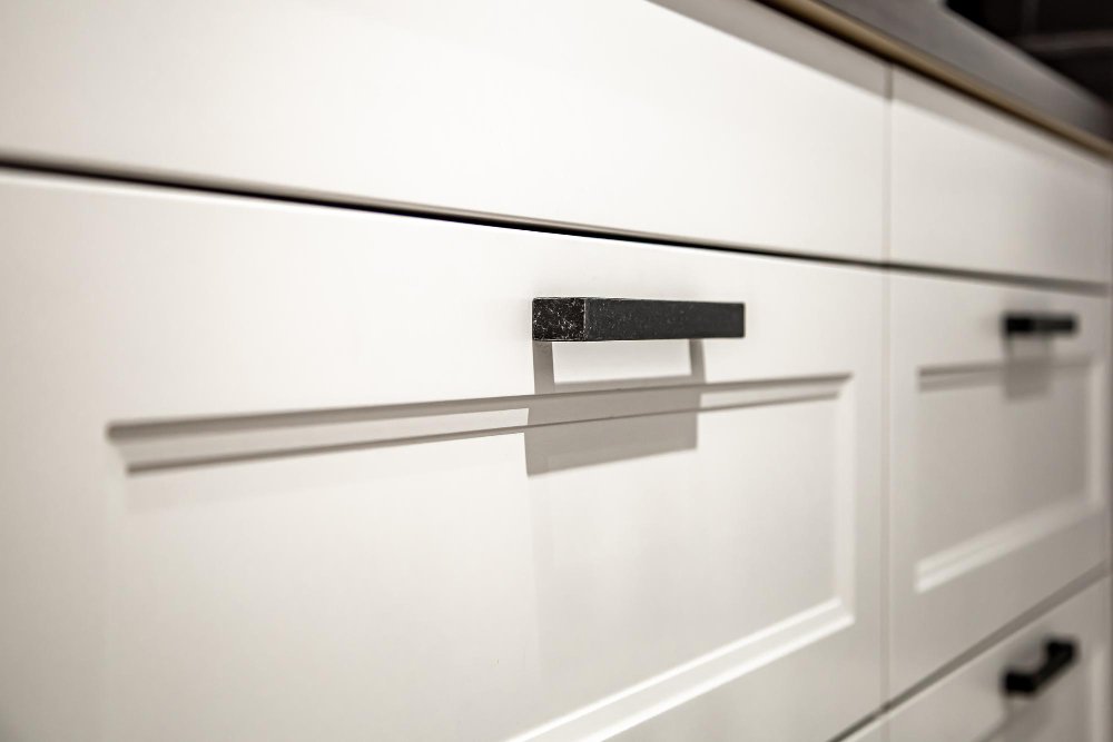 DreamLine Premium Cabinets Elevating Contemporary Kitchen Sophistication